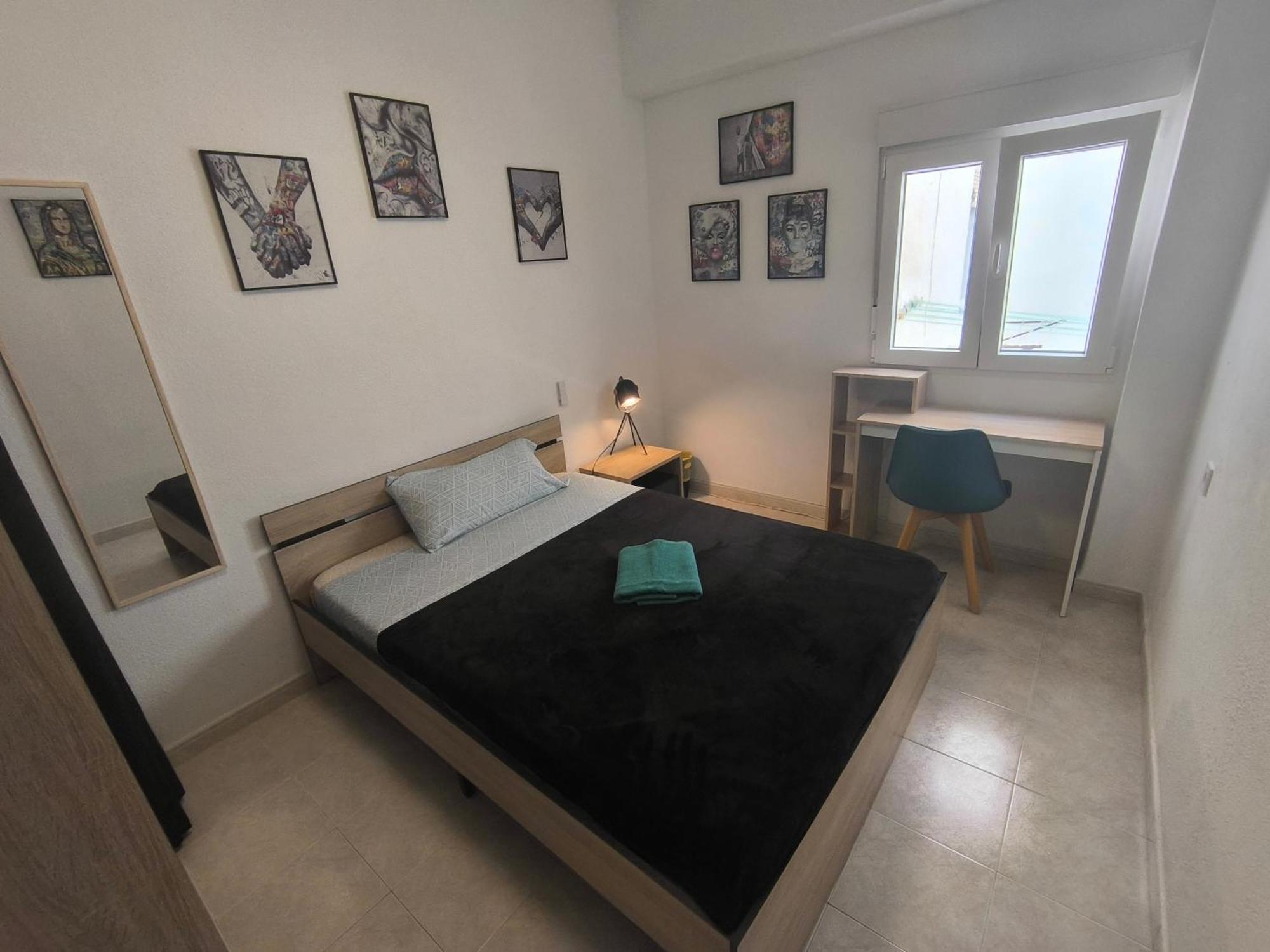 Guesthouse Shared With Host Alicante Luaran gambar